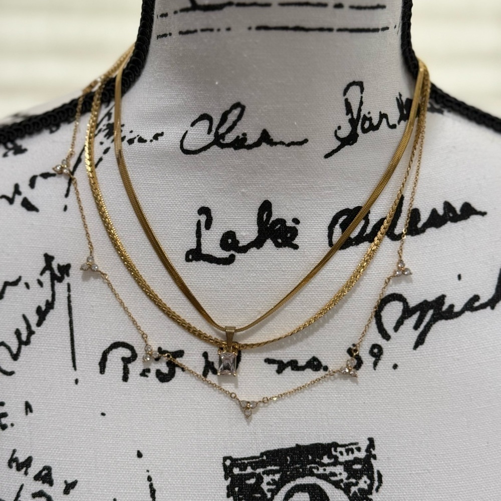 18 K Gold Plated Layered Necklace Set